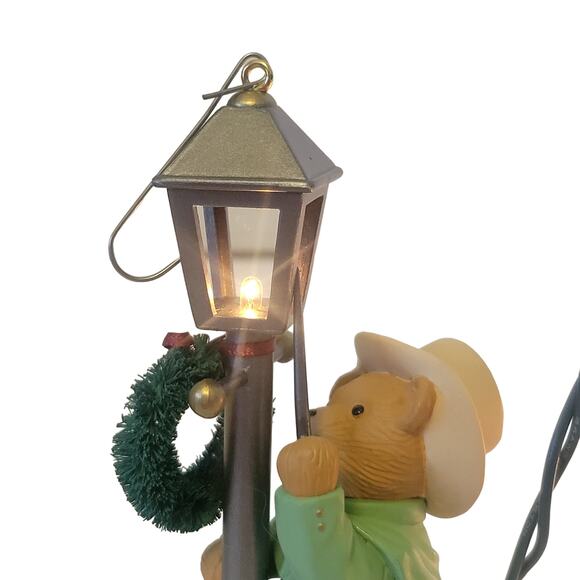1993 Hallmark Keepsake The Lamplighter Flickering Light Ornament Collectible - Picture 6 of 16